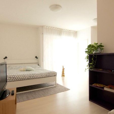 Interno 77 Di Tss' - Appartamento Soleggiato Con Ampie Finestre & Internet Veloce Con Fibra - Perfetto Per Coppie Trento Luaran gambar